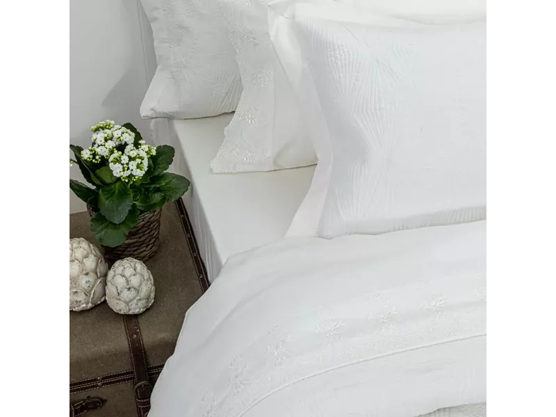 Κουβερλί Σετ Φαίδρα Υπέρδιπλο Εκρού 220 x 240 cm + (2) 50 x 70 cm